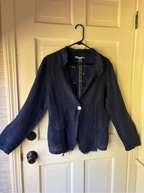 Tempo Paris Jackets & Blazers - Tempo Paris Navy Frayed-Edge Single Button Blazer, 100% Linen